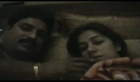 بيضاء كبيرة الثدي. افلام سكس امهات كلاسيك