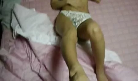 لا سكس أمهات مترجمة شيء من هذه النساء