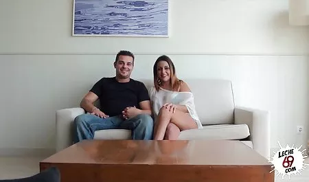 فتاة جميلة في كينيا ساكس أمهات