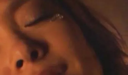 الساخنة في سن المراهقة هي أفضل افلام اباحية ام وابنها شم الغازات
