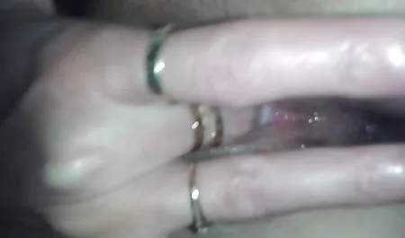 الدجاج هو كبيرة بما يكفي لاستيعاب سكس امهات سعوديات لي.