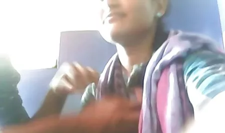 فتاة سيئة العمل مع سكس ام وصبيها الديك سوداء كبيرة
