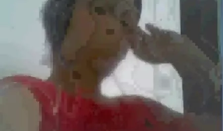 زوجين في سكس اجنبى ام وابنها الحمام