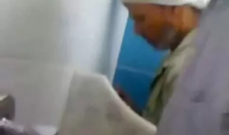 سراويل سوداء ضرطة سكس امهات مع بنتها